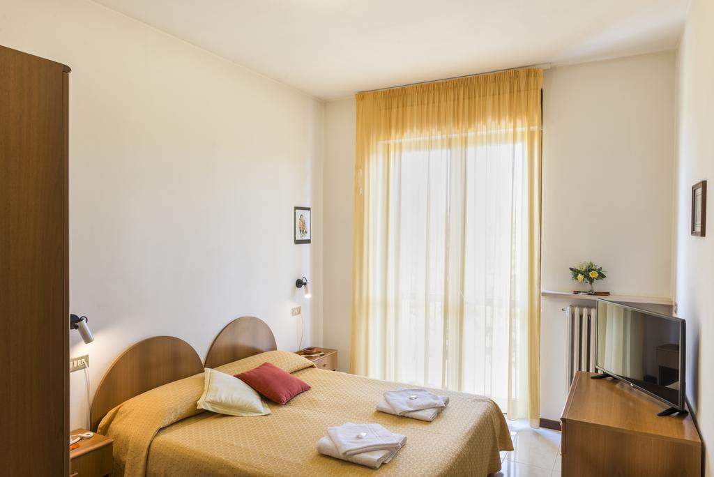 San Rocco di Piegara Hotel Cristina מראה חיצוני תמונה